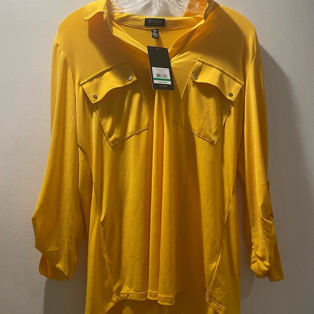 NWT new with tags Jones New York golden yellow top shirt size Large